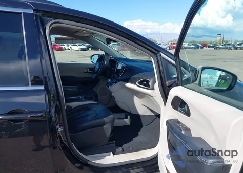 2022 Chrysler Pacifica Touring L z USA, uszkodzony, nr VIN 2C4RC1BGXNR151939